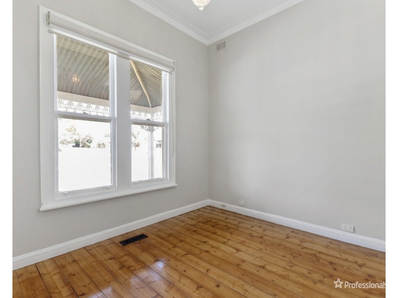 22 Wills Street, Maryborough VIC 3465