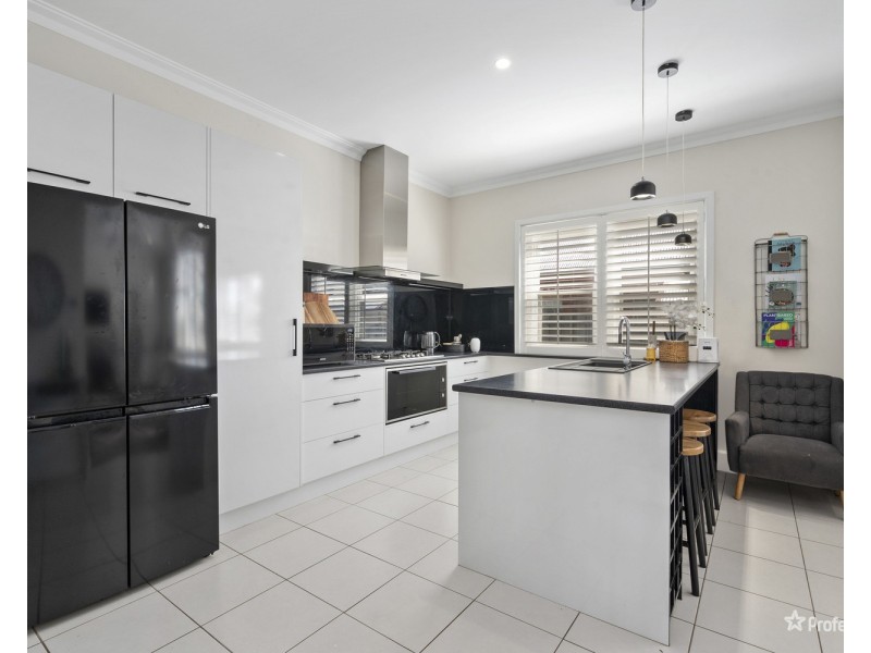 37 Burns Street, Maryborough VIC 3465