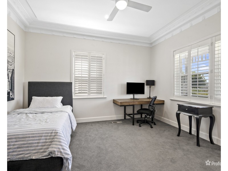 37 Burns Street, Maryborough VIC 3465