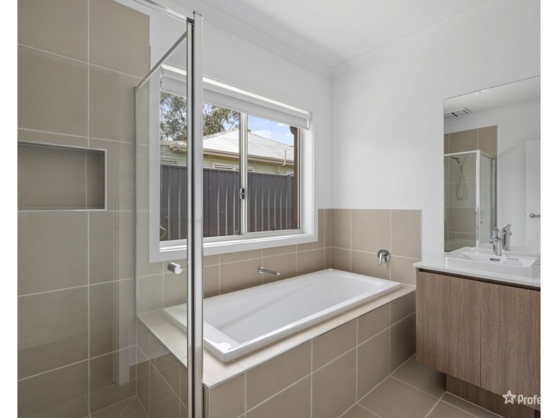 36 Broadway, Dunolly VIC 3472