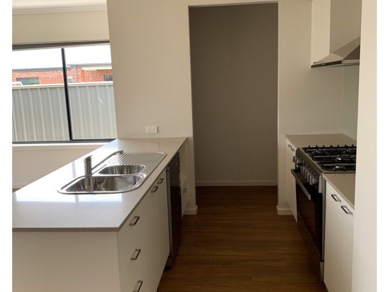 12 Chisholm Street, Maryborough VIC 3465