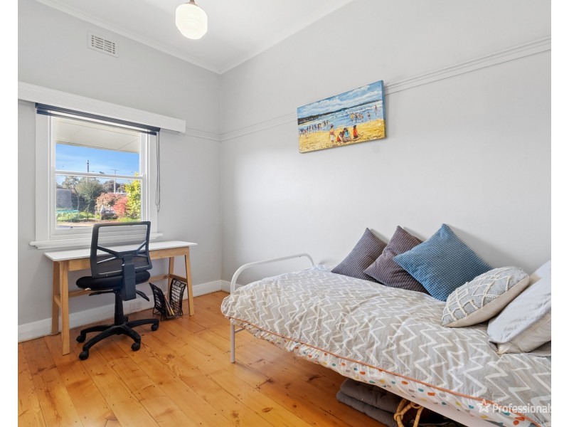 61 Majorca Road, Maryborough VIC 3465