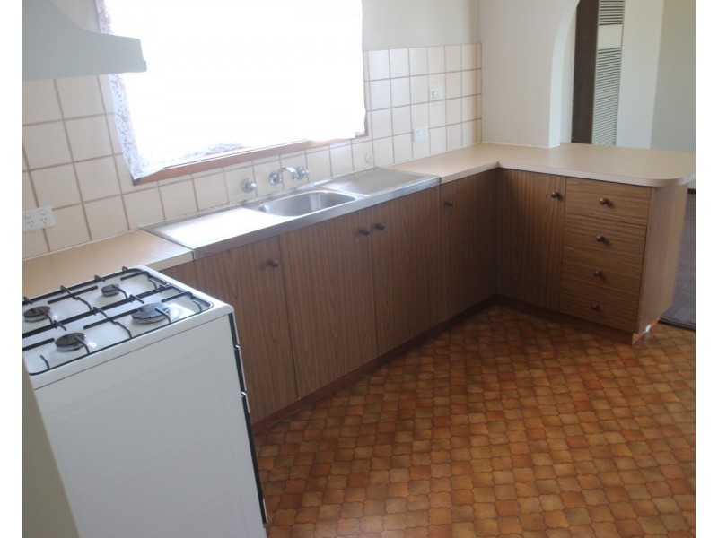 2/10 Pekin Road, Maryborough VIC 3465