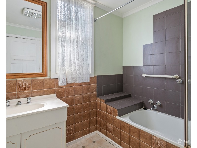 51 Burns Street, Maryborough VIC 3465