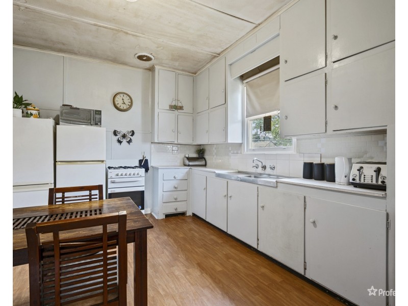 36  Golden Wattle Drive, Maryborough VIC 3465