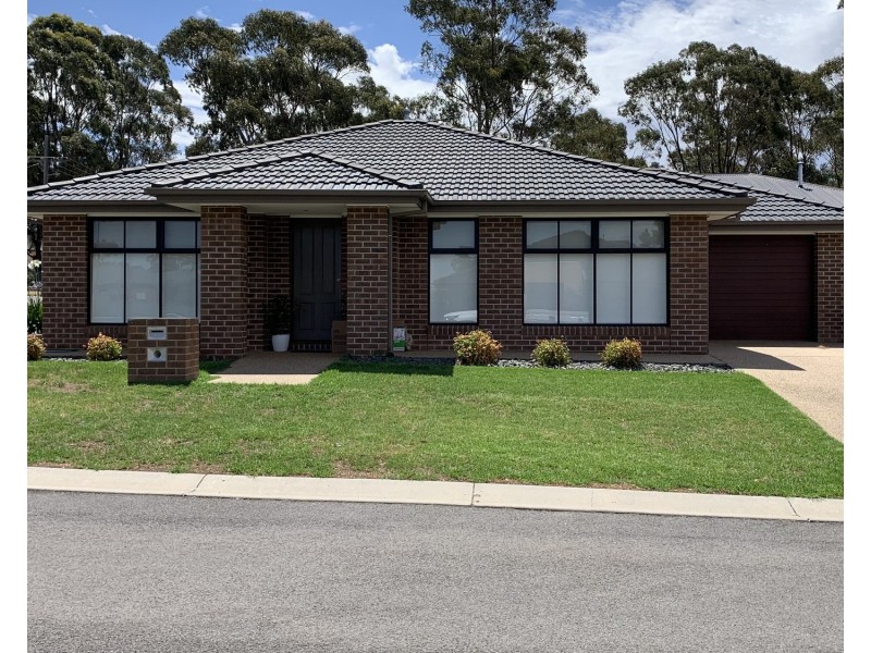 1 Woodlands Court, Maryborough VIC 3465