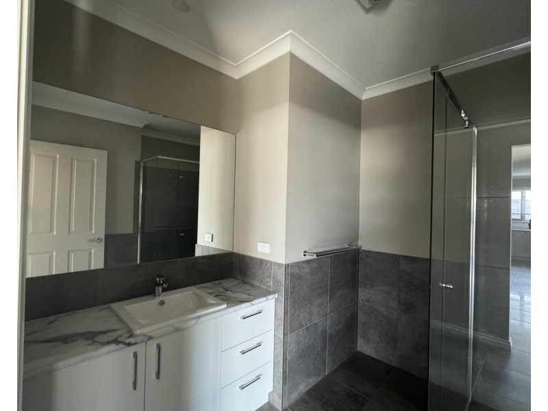 64 Holyrood Street, Maryborough VIC 3465