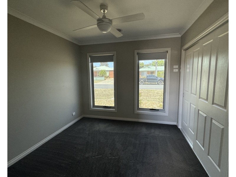 64 Holyrood Street, Maryborough VIC 3465