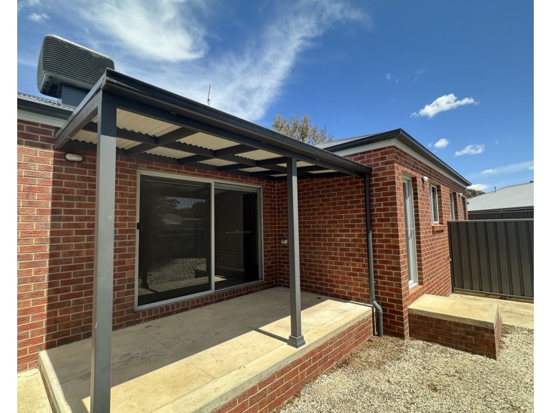 64 Holyrood Street, Maryborough VIC 3465