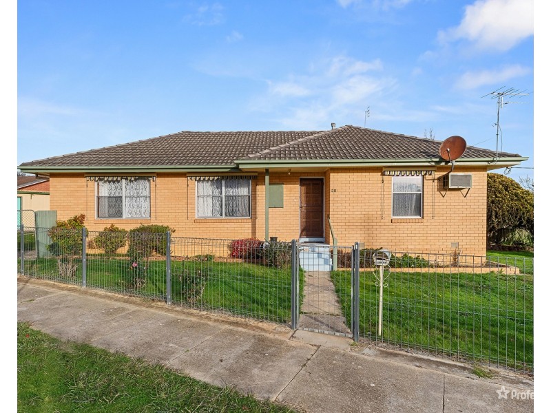 28 Gearing Street, Maryborough VIC 3465