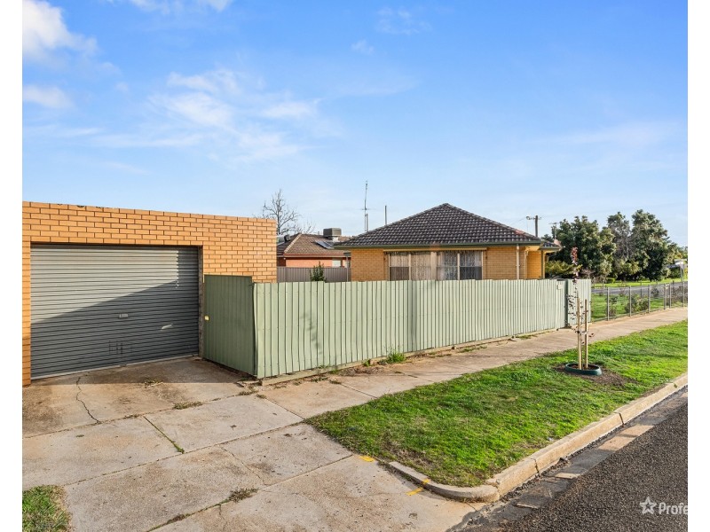 28 Gearing Street, Maryborough VIC 3465