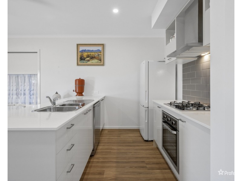 16 Chisholm Street, Maryborough VIC 3465