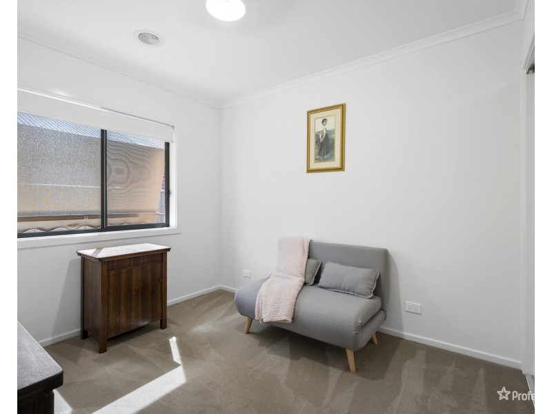 16 Chisholm Street, Maryborough VIC 3465