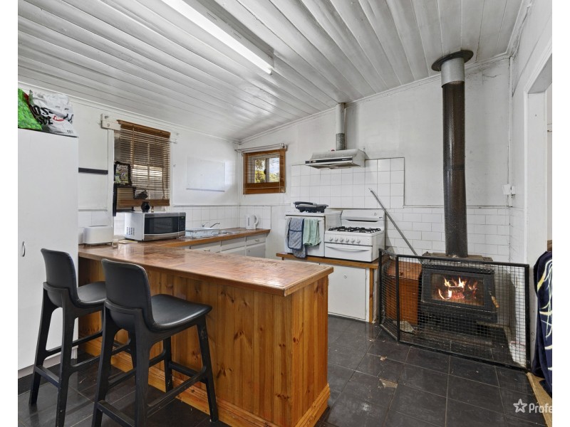 17 Brougham Street, Maryborough VIC 3465