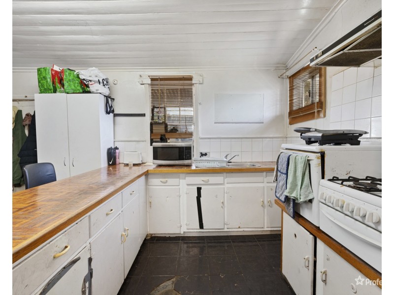 17 Brougham Street, Maryborough VIC 3465