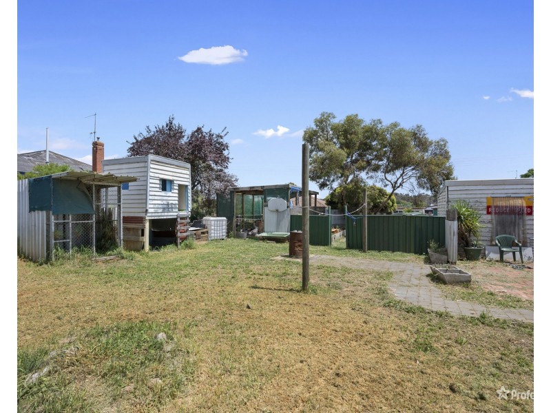 17 Brougham Street, Maryborough VIC 3465