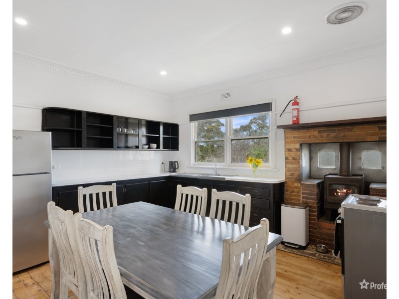 350 Bucknall Street, Carisbrook VIC 3464