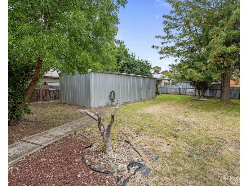 104  Loch Street, Maryborough VIC 3465