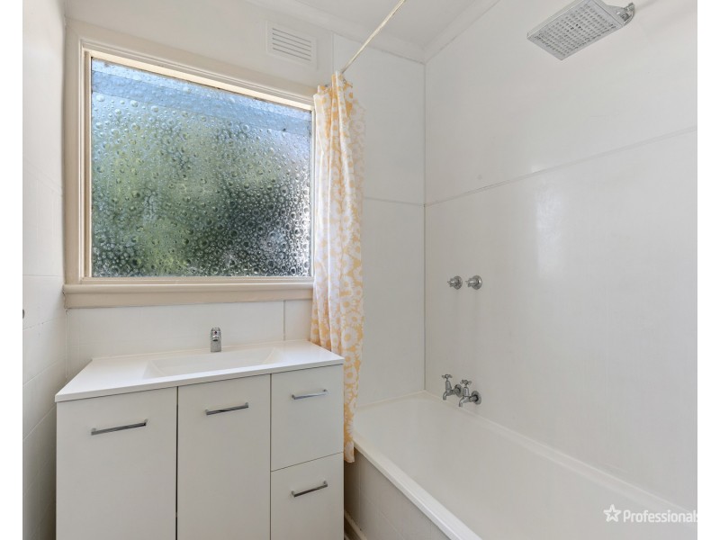 20 Waters Street, Maryborough VIC 3465