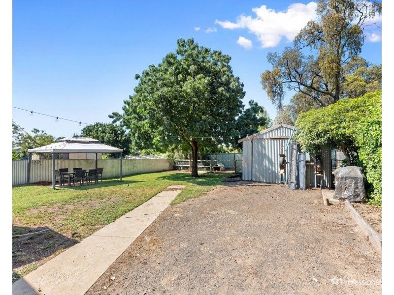 20 Waters Street, Maryborough VIC 3465