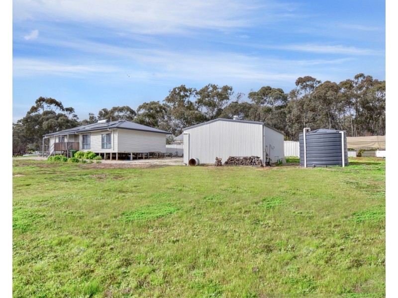 63 Charles Street, Avoca VIC 3467