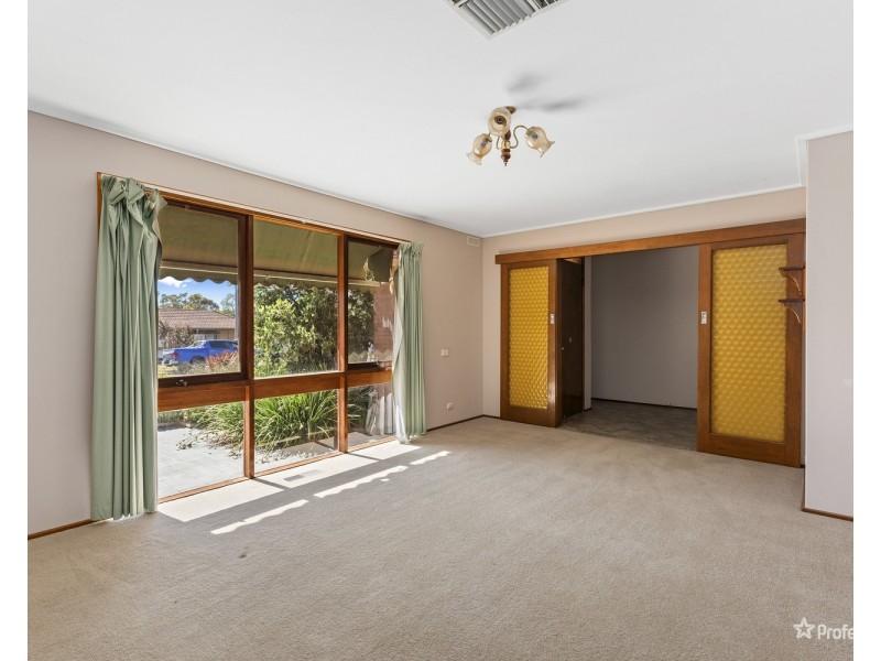 8 Fuller Street, Maryborough VIC 3465