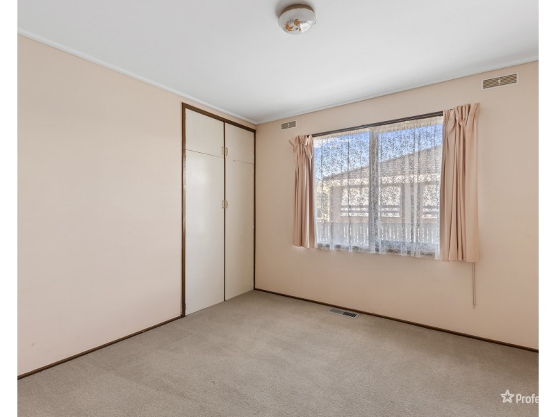 8 Fuller Street, Maryborough VIC 3465