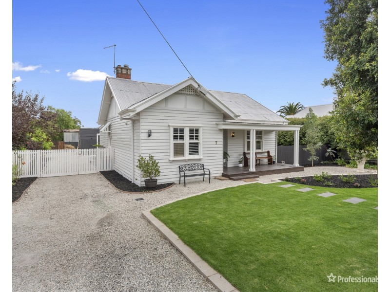 7 Logan Street, Maryborough VIC 3465