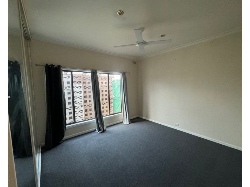 26 Tullaroop Road, Maryborough VIC 3465