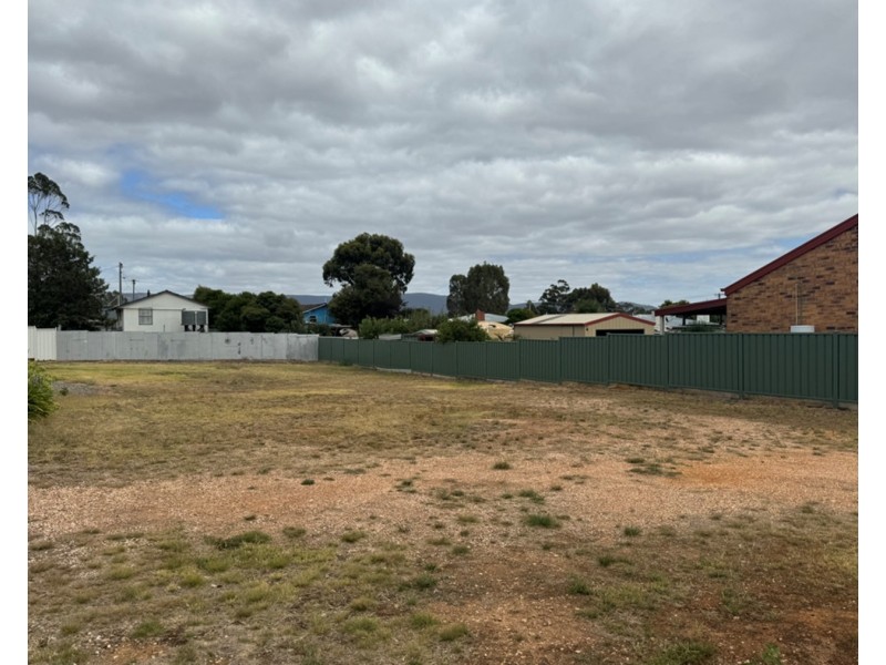 65 Charles Street, Avoca VIC 3467