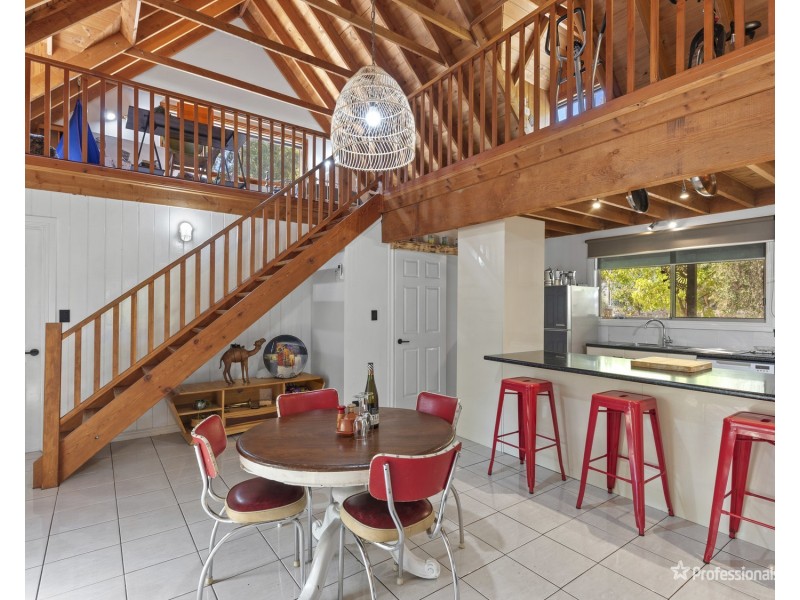 10 Trudgeons Road, Welshmans Reef VIC 3462