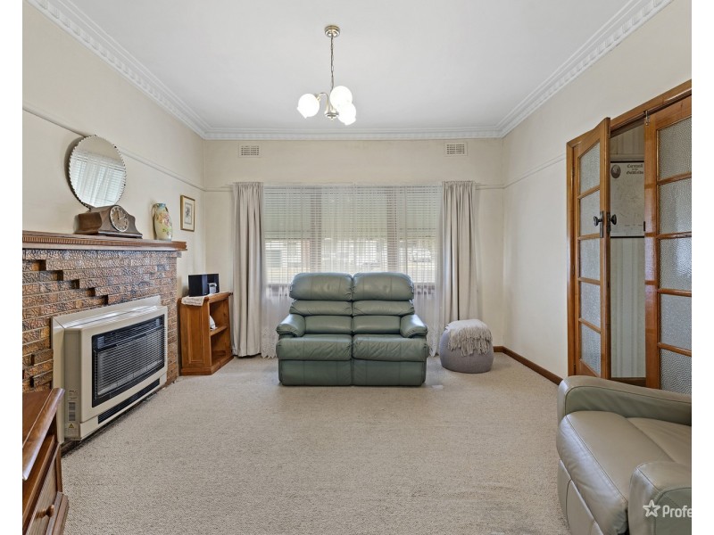 10 Barr Street, Maryborough VIC 3465