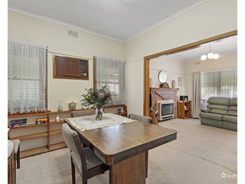 10 Barr Street, Maryborough VIC 3465