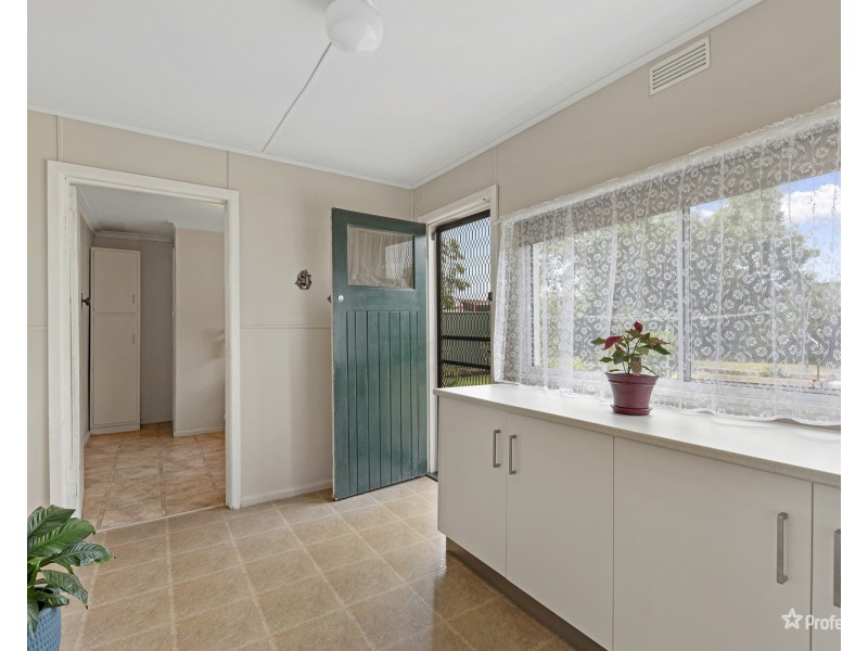 10 Barr Street, Maryborough VIC 3465