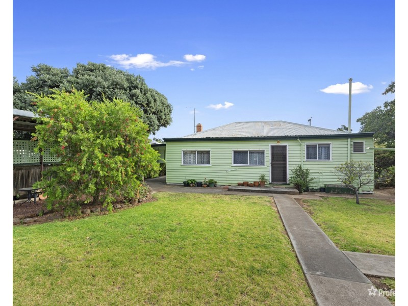 10 Barr Street, Maryborough VIC 3465