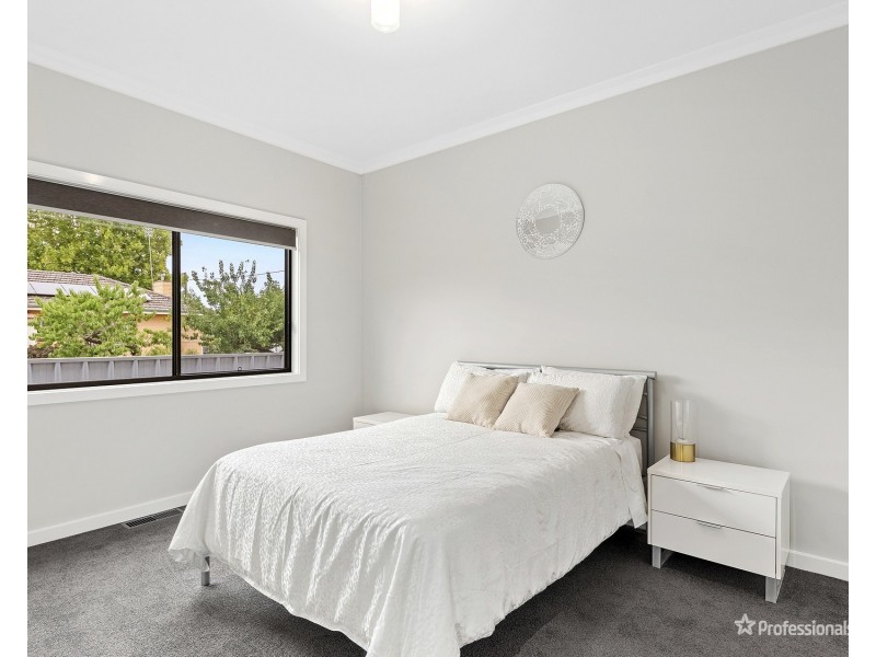 22 McLachlan Street, Carisbrook VIC 3464