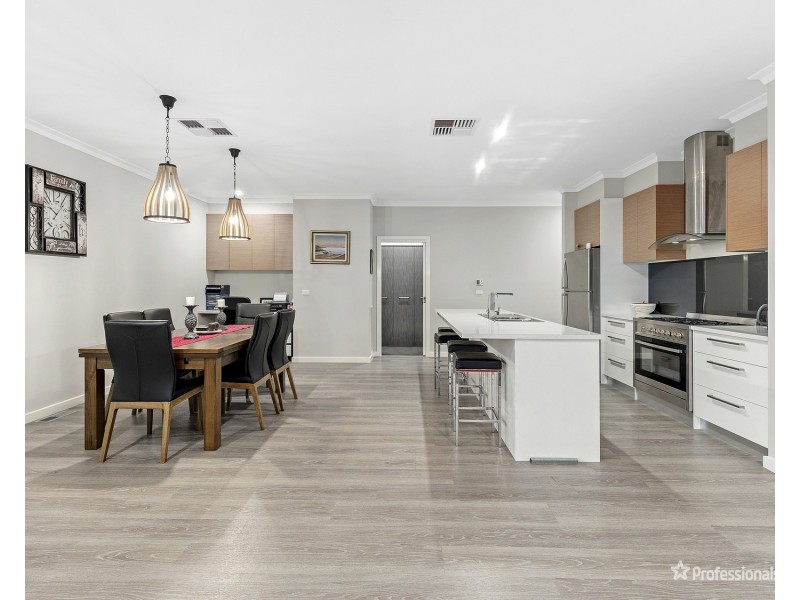 22 McLachlan Street, Carisbrook VIC 3464