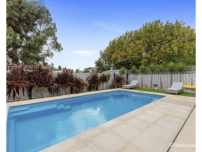 22 McLachlan Street, Carisbrook VIC 3464