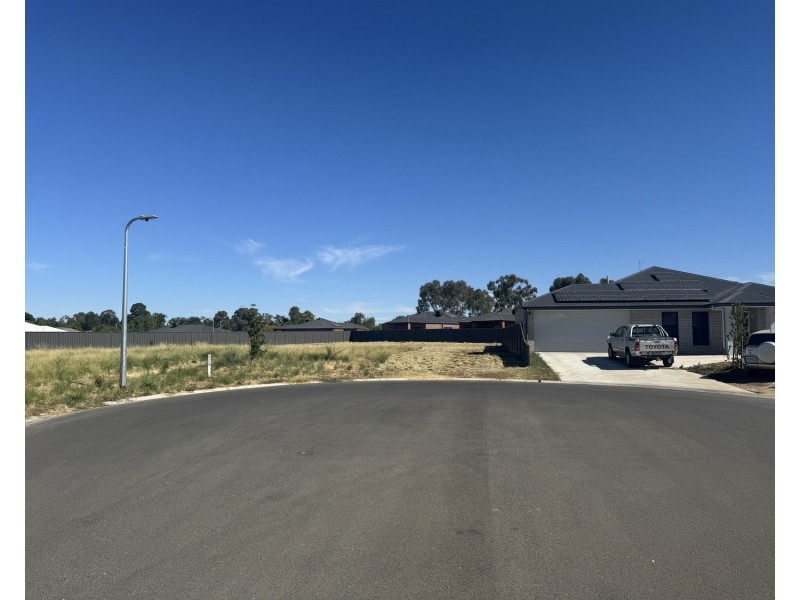 15 Lovett Court, Maryborough VIC 3465