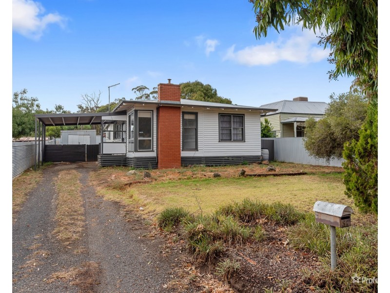 51 Derby Road, Maryborough VIC 3465