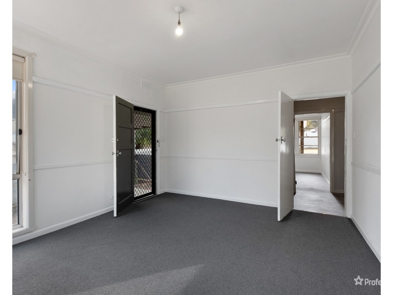 51 Derby Road, Maryborough VIC 3465