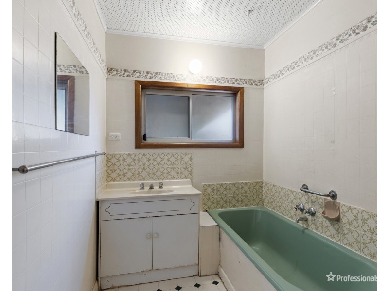 41 Brooke Street, Moonambel VIC 3478