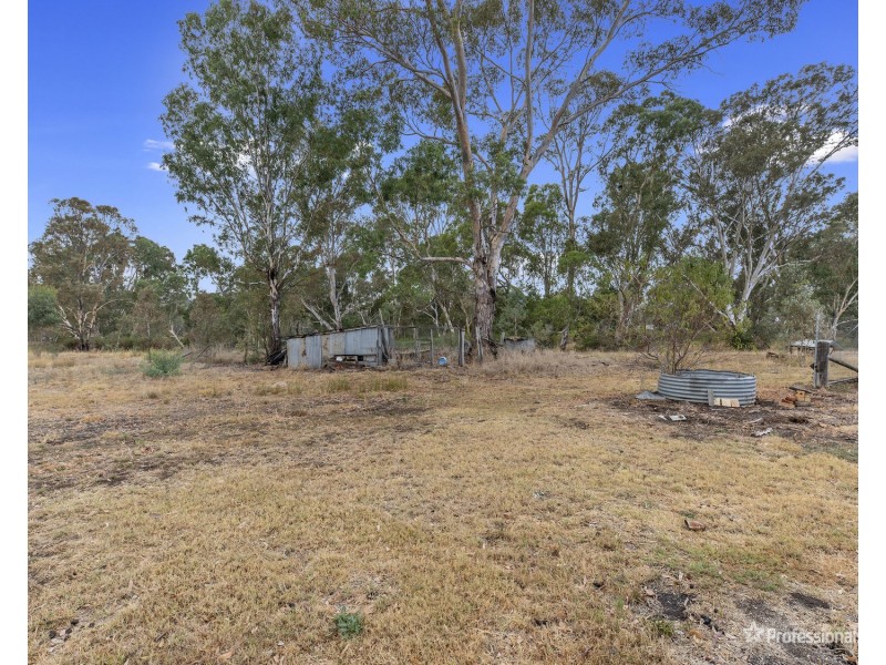 41 Brooke Street, Moonambel VIC 3478