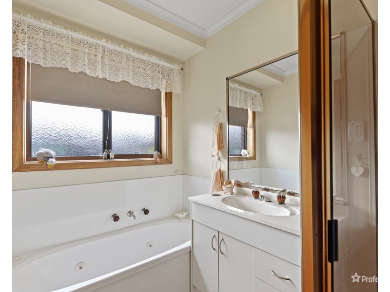 26 Pekin Road, Maryborough VIC 3465