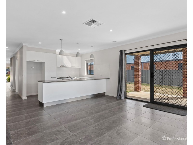 20 Forest View Drive, Maryborough VIC 3465