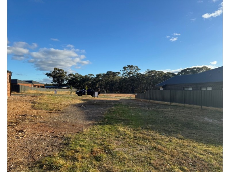 12 Barbara Court, Maryborough VIC 3465