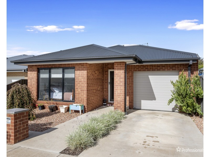 32 Harrison Street, Maryborough VIC 3465