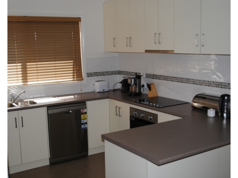 12 Sydney Avenue, Maryborough VIC 3465