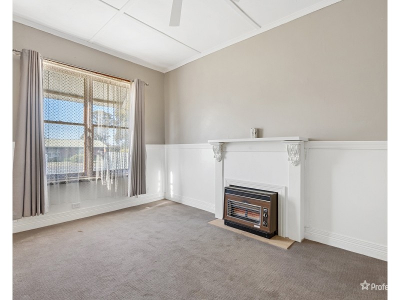 45 Dundas Road, Maryborough VIC 3465