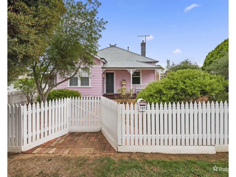 107 Loch Street, Maryborough VIC 3465